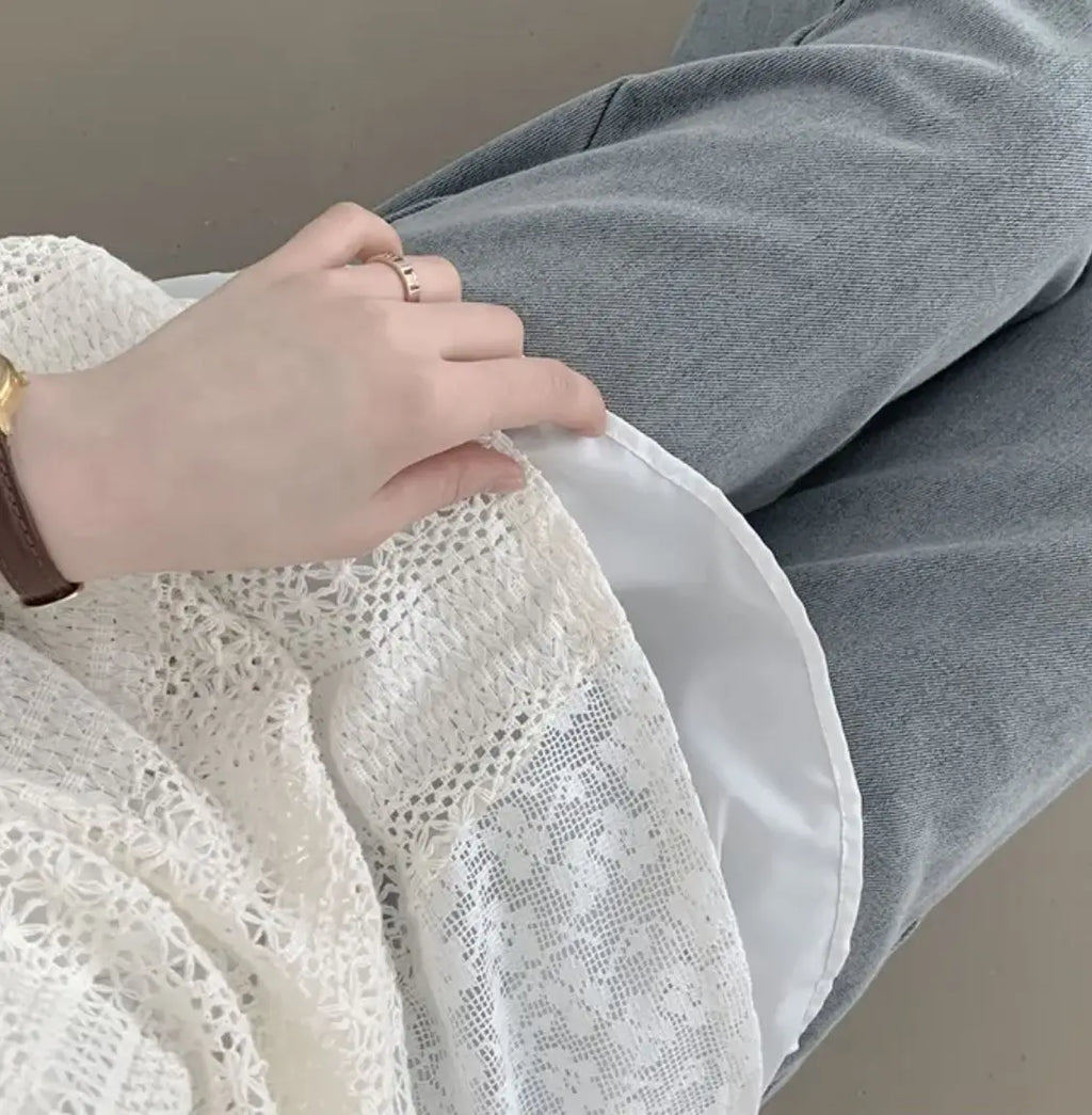 Heißes Mädchen koreanischer Stil Tunnelzug Schnürung Taille Spitze Kurze Trägerkleider + Weißer Unterzieh-Sling-Top Zweiteiliges Set