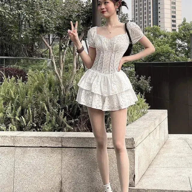 Damenkleider Quadratischer Kragen Hohl Rüschen Mädchen Kurze Culottes Vestido De Mujer Femme Robe